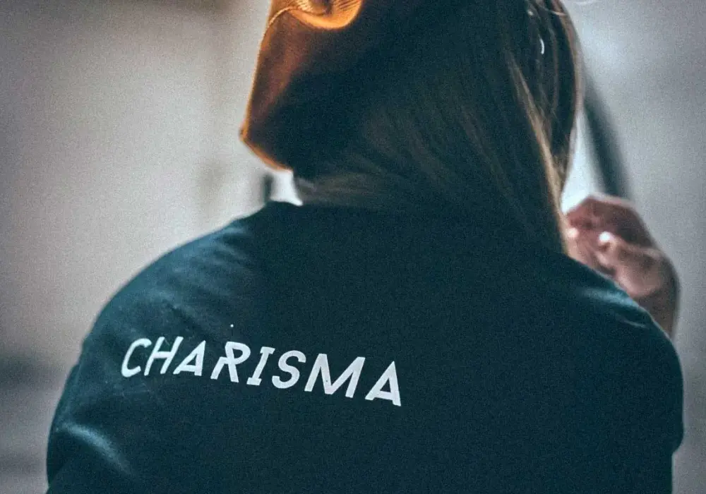 Charyzma w pracy - Jak budować wpływ i rozwijać karierę?