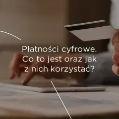 Dłoń trzyma kartę płatniczą, a palec wskazuje na tablet. Temat: cyfrowe płatności i fintech.